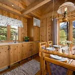 Lona By Interhome