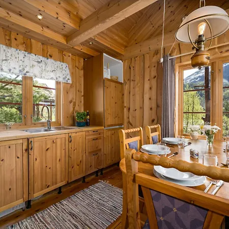 Lona - Fjs050 By Interhome